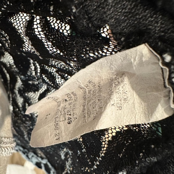 Wet Seal Lace Cardigan - Picture 13 of 13